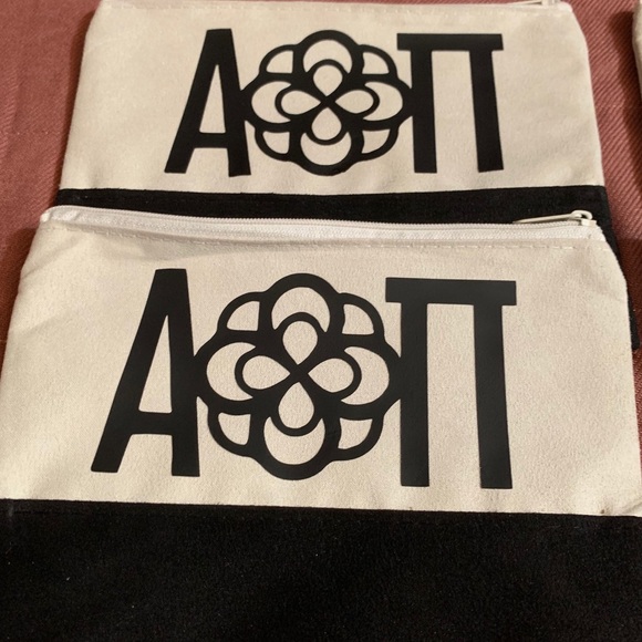 AOII Makeup Bags - Picture 3 of 4